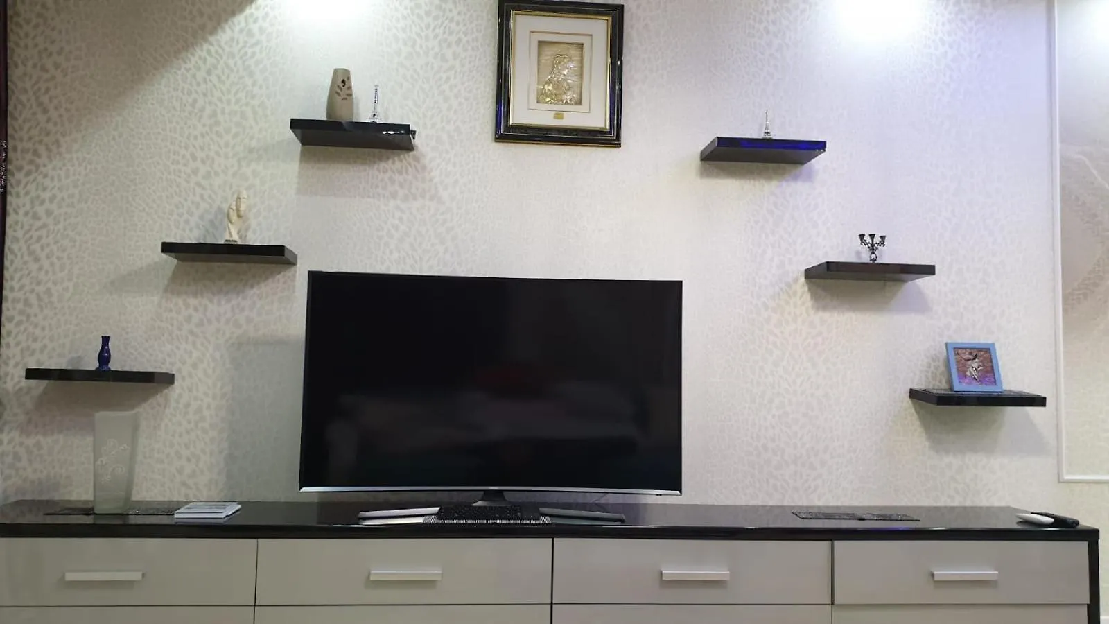 Contacten van Luxury Apartment Prelungirea Ghencea Residence